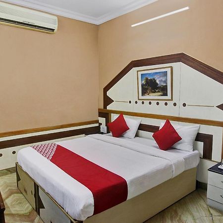 Hotel Vaccinated Staff - Collection O 13595 Vt Residency Bangalore Exterior foto