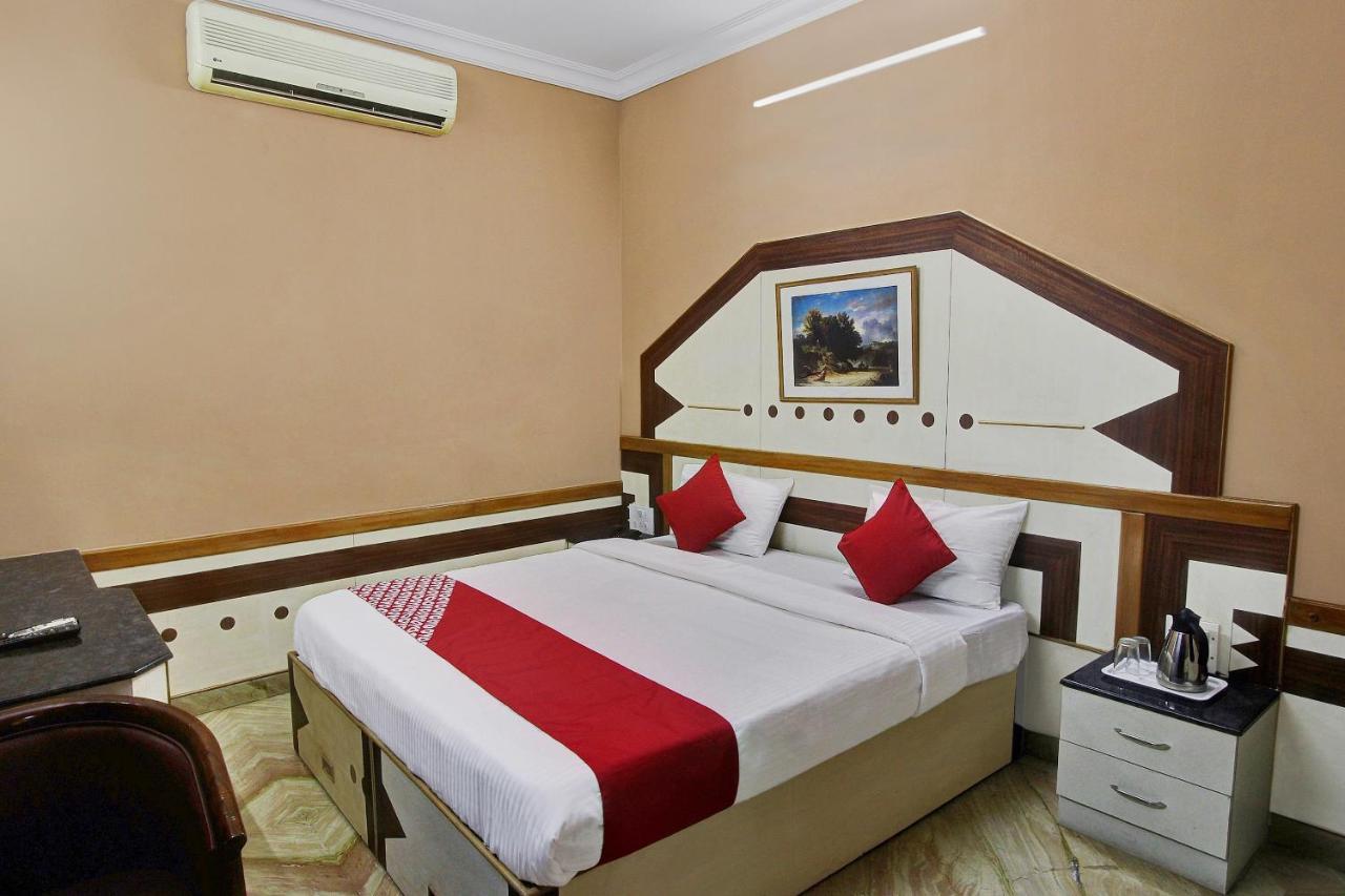 Hotel Vaccinated Staff - Collection O 13595 Vt Residency Bangalore Exterior foto